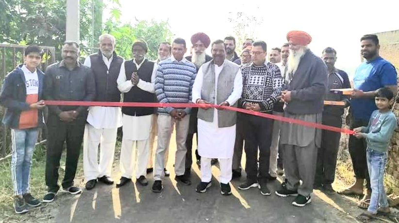 Former Congress MLA Mangupur inaugurated the newly built road